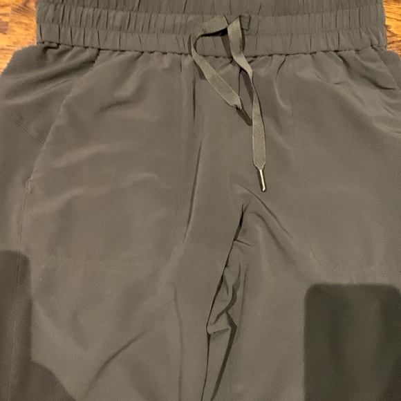 Spanx get moving pants in green - Picture 3 of 3